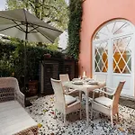 Apartment In Lucca With Private Garden Apartamento *