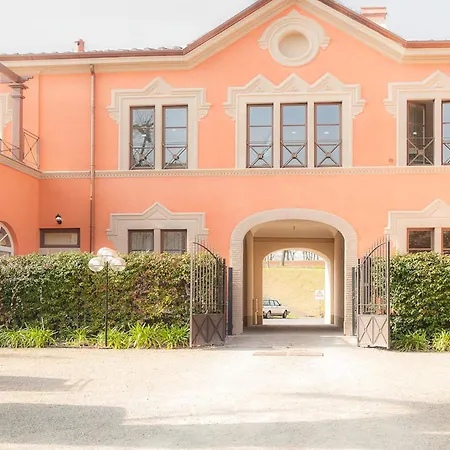 아파트 Charming Garden Flat In Historic *