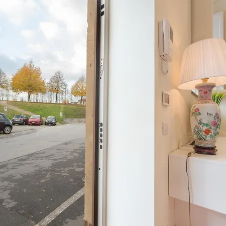 In With Private Garden Apartment